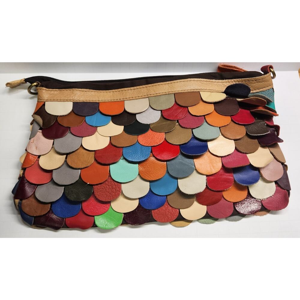 Leather‎ Multi Color Petal Scales Crossbody Bag Adorable EUC READ!! - Picture 4 of 5